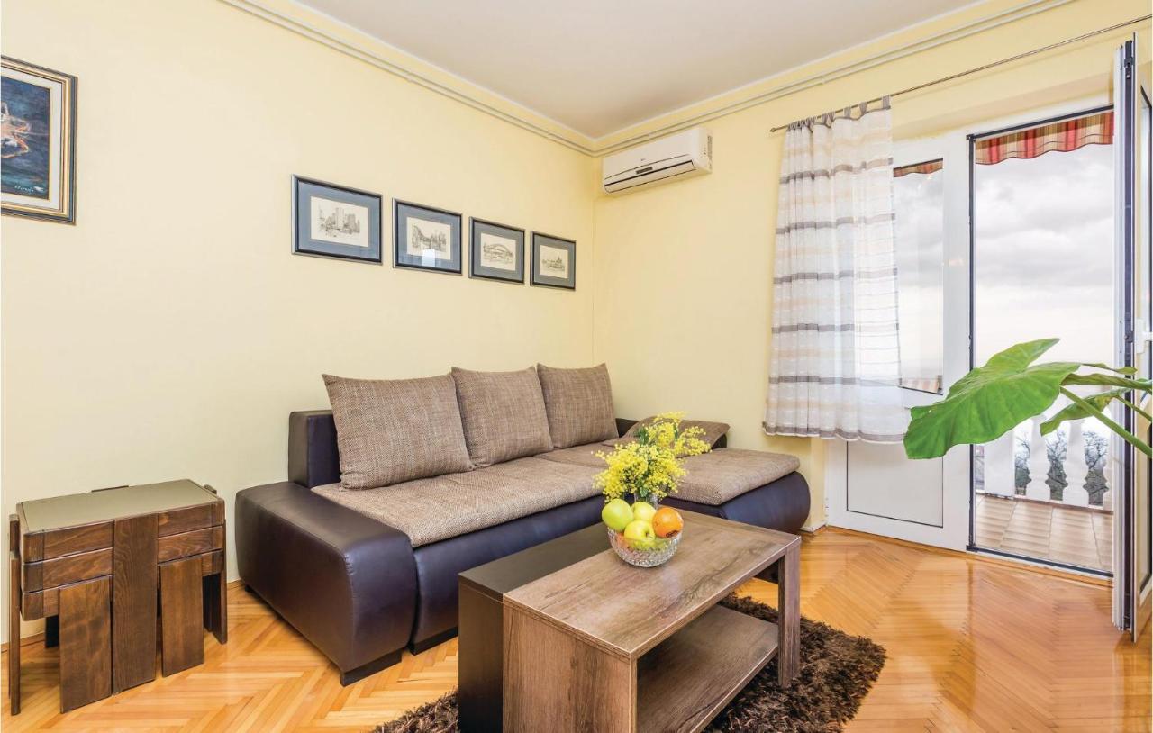Lovely Apartment In Matulji With Kitchen 外观 照片